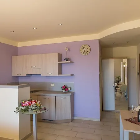 Usignolo Aparthotel 3*