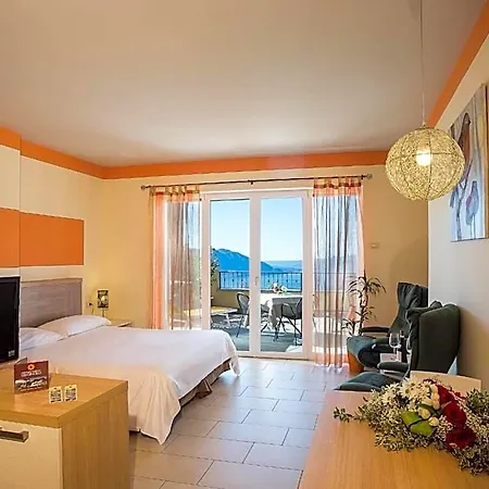 Usignolo Aparthotel