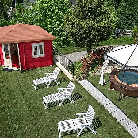 Aparthotel Usignolo 3*