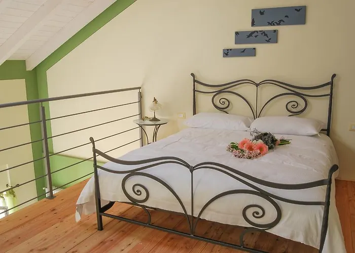 Usignolo Hotel apartamentowy Trarego