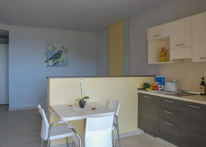 Ξενοδοχείο με διαμερίσματα Usignolo